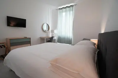 Letto o letti in una camera di Cosmo 38 Luxury Apartments - Free Parking