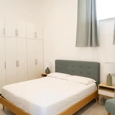 Cosmo 38 Luxury Apartments - Free Parking