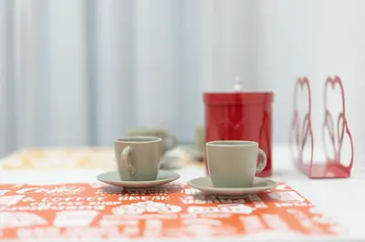 Set per la preparazione di tè e caffè presso Vico Amico by Dimorra