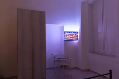 TV o dispositivi per l'intrattenimento presso MY BRILLIANT HOME WITH JACUZZI 2 STEPS FROM St TOLEDO