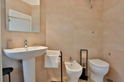 Bagno di GuestHost - Terrazzino Spagnolo Panoramic Apartment