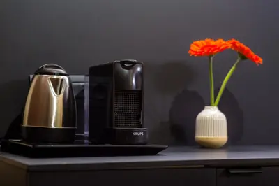 Set per la preparazione di tè e caffè presso Il Basso Napoletano di Candidella al Purgatorio By Dimorra