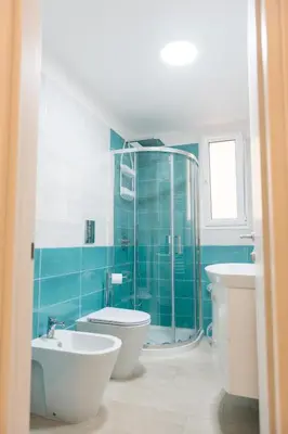 Bagno di La Suite tra i Musei