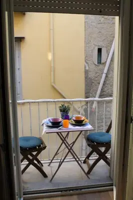 Balcone o terrazza di casa dei gemelli