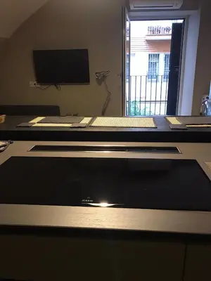 Cucina o angolo cottura di Super Design Appartamento Napoli Centro con Sky wifi veloce e Netflix