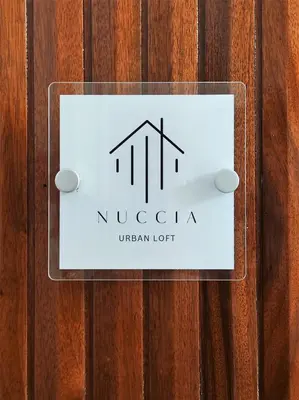 Certificato, attestato, insegna o altro documento esposto da Nuccia Urban Loft