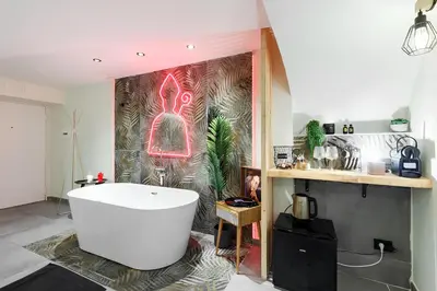 Bagno di [Jacuzzi - Centro Storico] La goccia di S.Gennaro