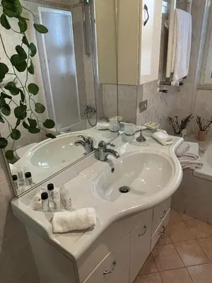 Bagno di Renza House Chiaia