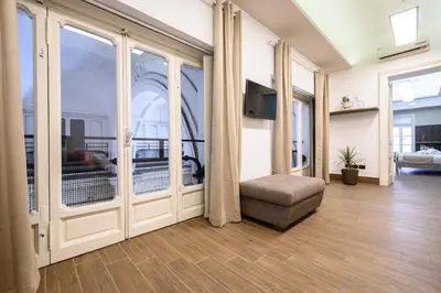 TV o dispositivi per l'intrattenimento presso Piazza Nicola Amore 14