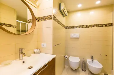 Bagno di Casa Fiorita alla Riviera by Napoliapartments