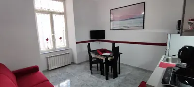 TV o dispositivi per l'intrattenimento presso GevyNapule
